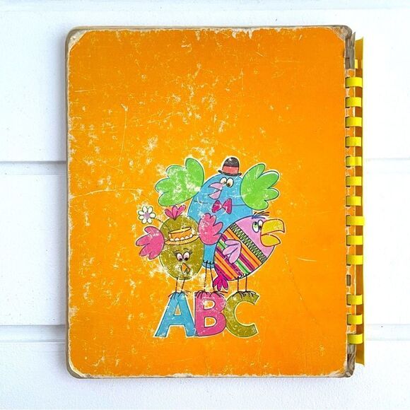 Birds in my drawer: Funny ABC rhymes By Jo Anne Wood 1971 - Picture 2 of 4